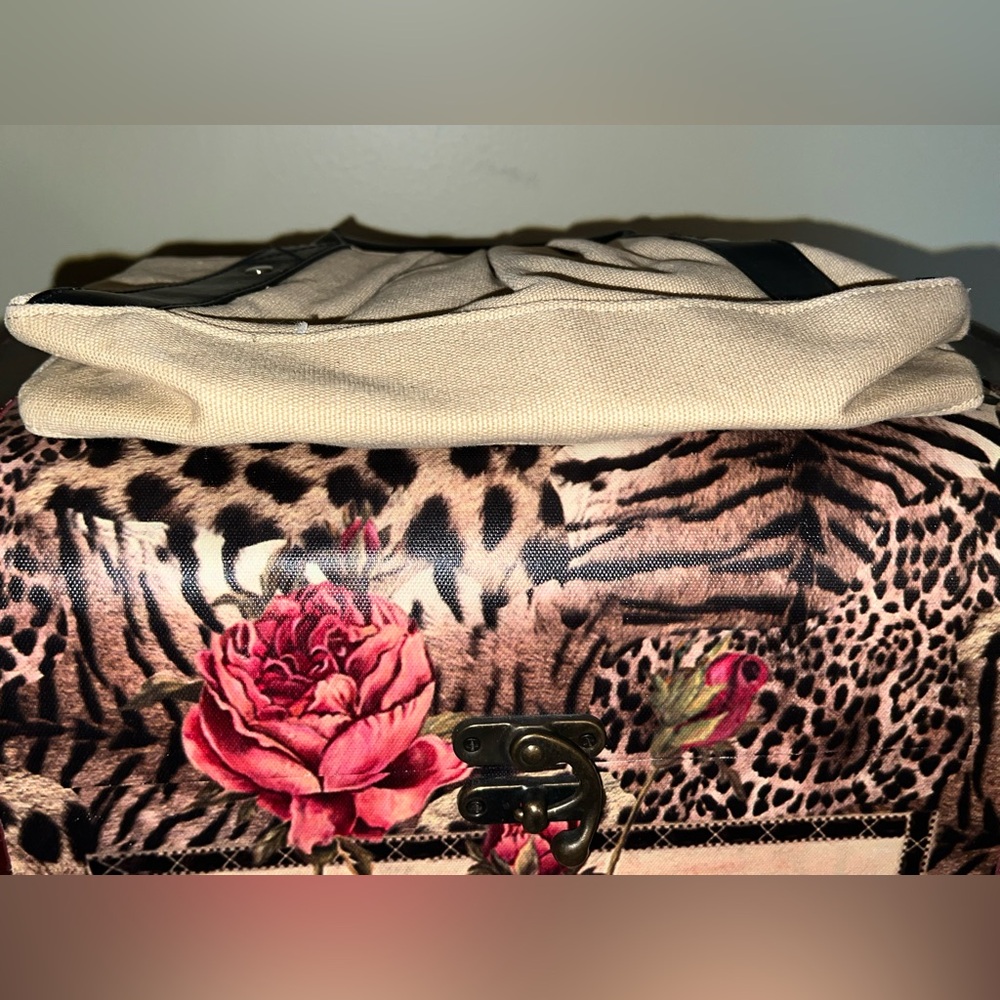 NWOT Victorias Secret | Clutch - Picture 3 of 5